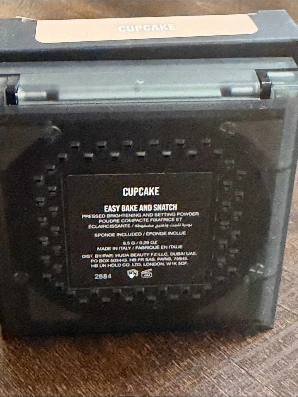 HUDA BEAUTY Easy Bake Pressed Setting Powder - CUPCAKE